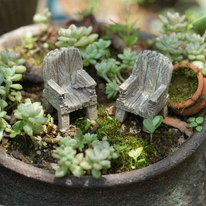 Set of 2pcs Fairy Garden Miniature Mini Resin Chairs , Miniature Gardening, Terrarium Accessories